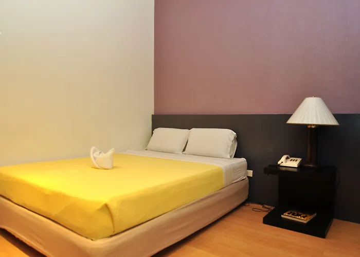 Hotel Dynasty Tourist 3*