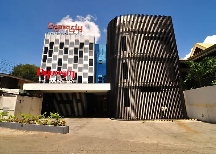 Hotel Dynasty Tourist