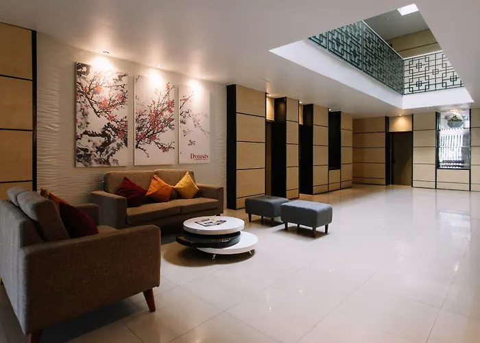 Hotel Dynasty Tourist