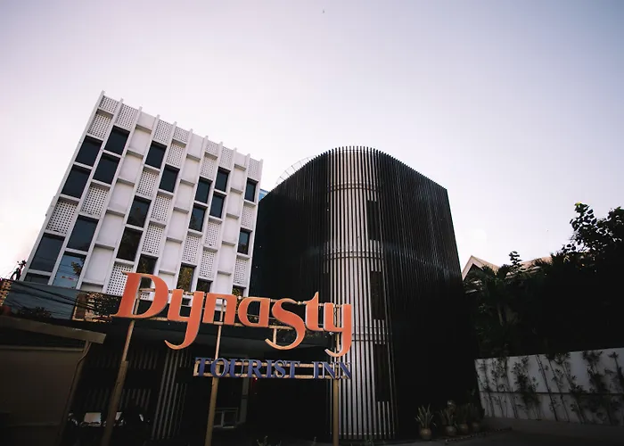 Hotel Dynasty Tourist