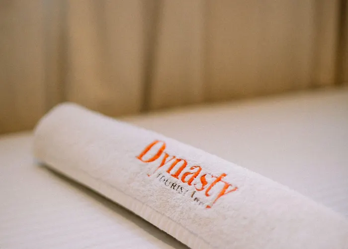 Dynasty Tourist Hotel 3*