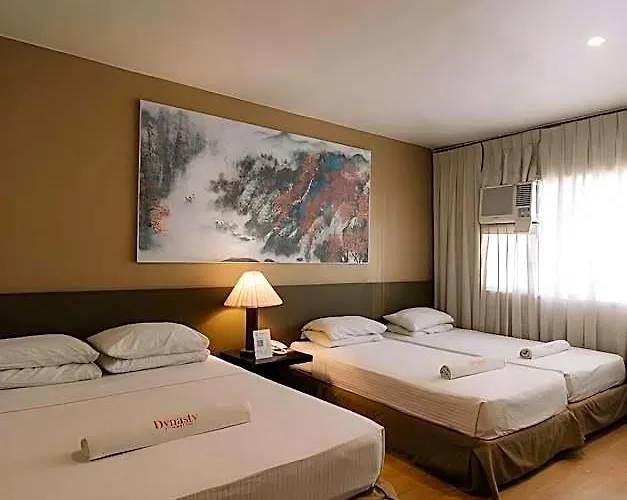 Hotel Dynasty Tourist