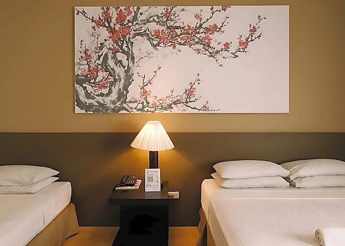 Hotel Dynasty Tourist