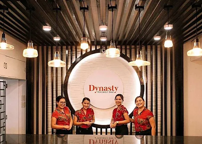 Hotel Dynasty Tourist